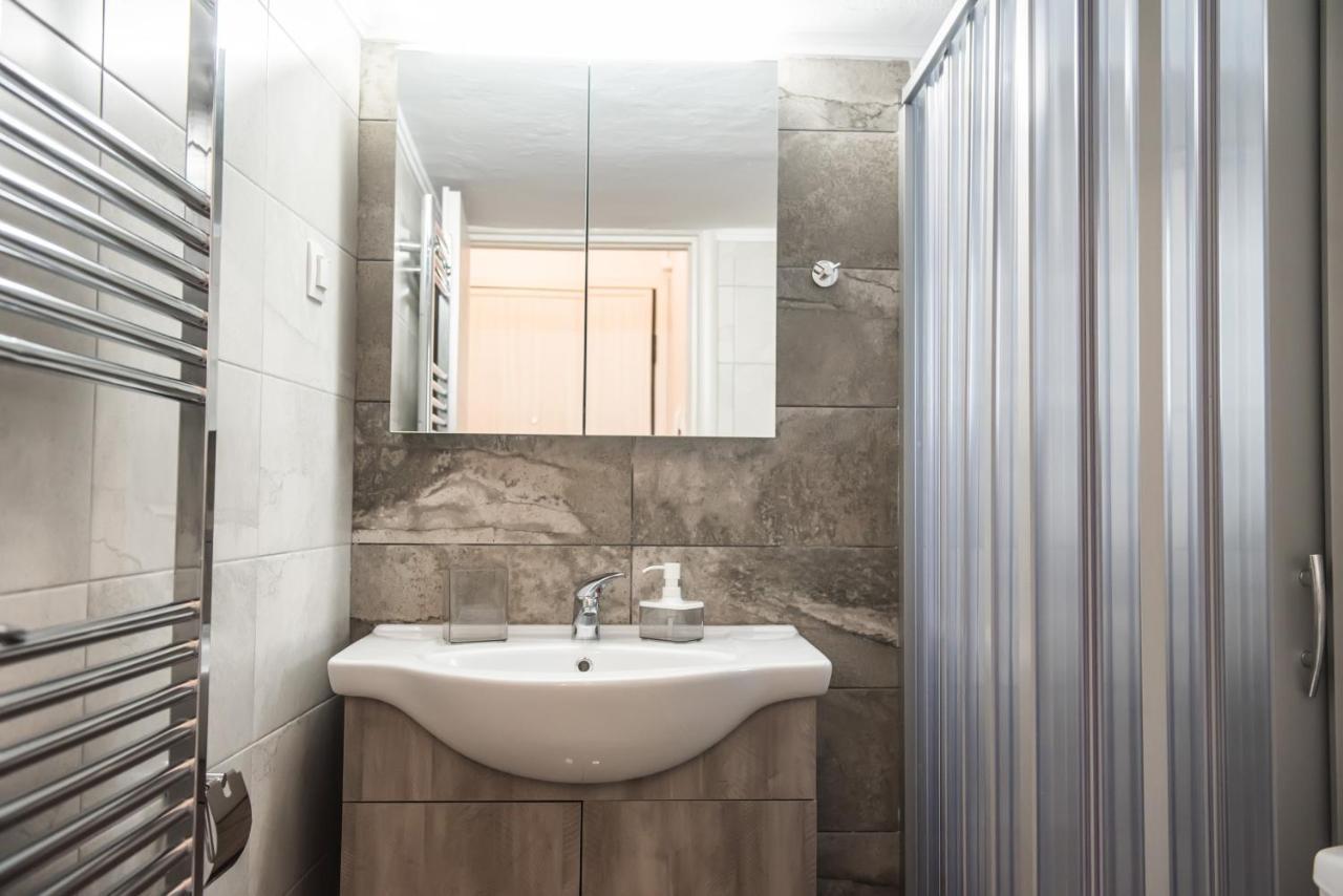 Freesia #Colony_Urban_Apartment Thessalonique Extérieur photo